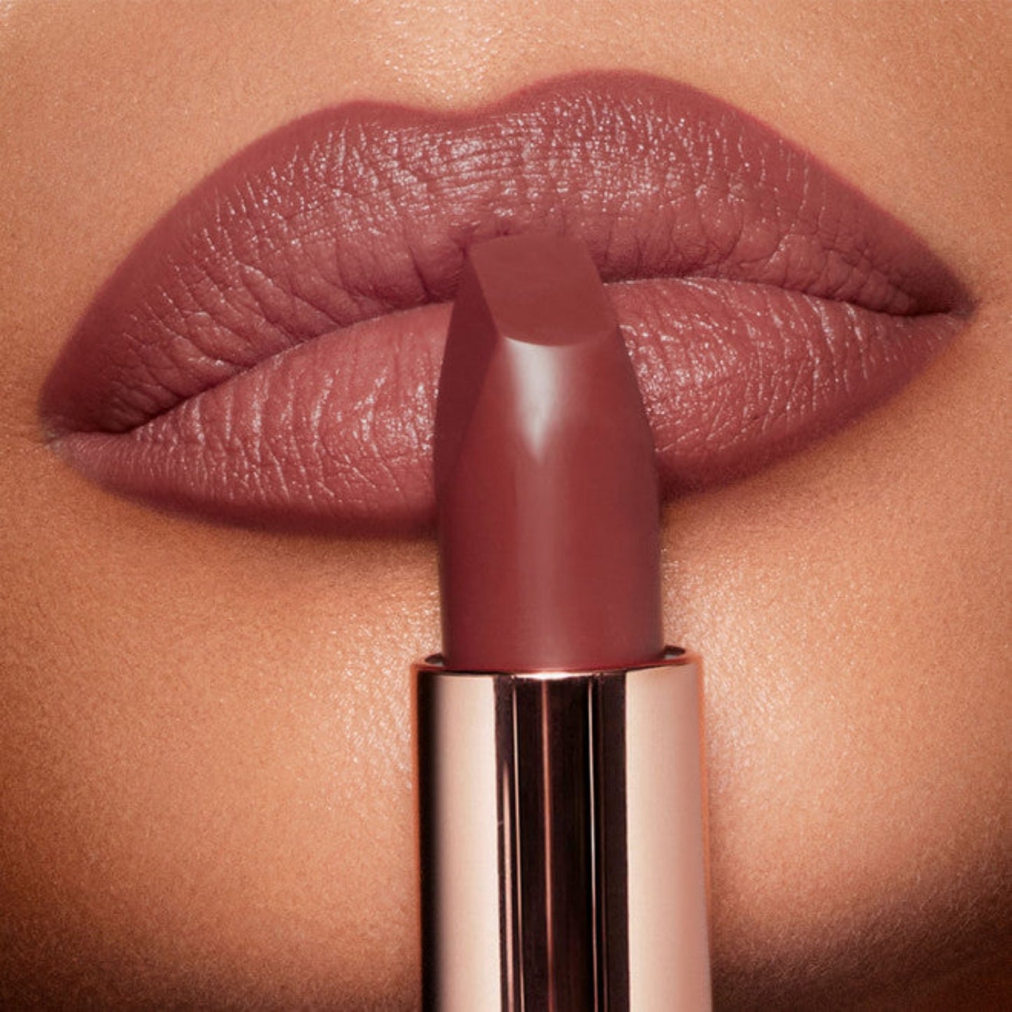 Charlotte Tilbury - MATTE REVOLUTION PILLOW TALK