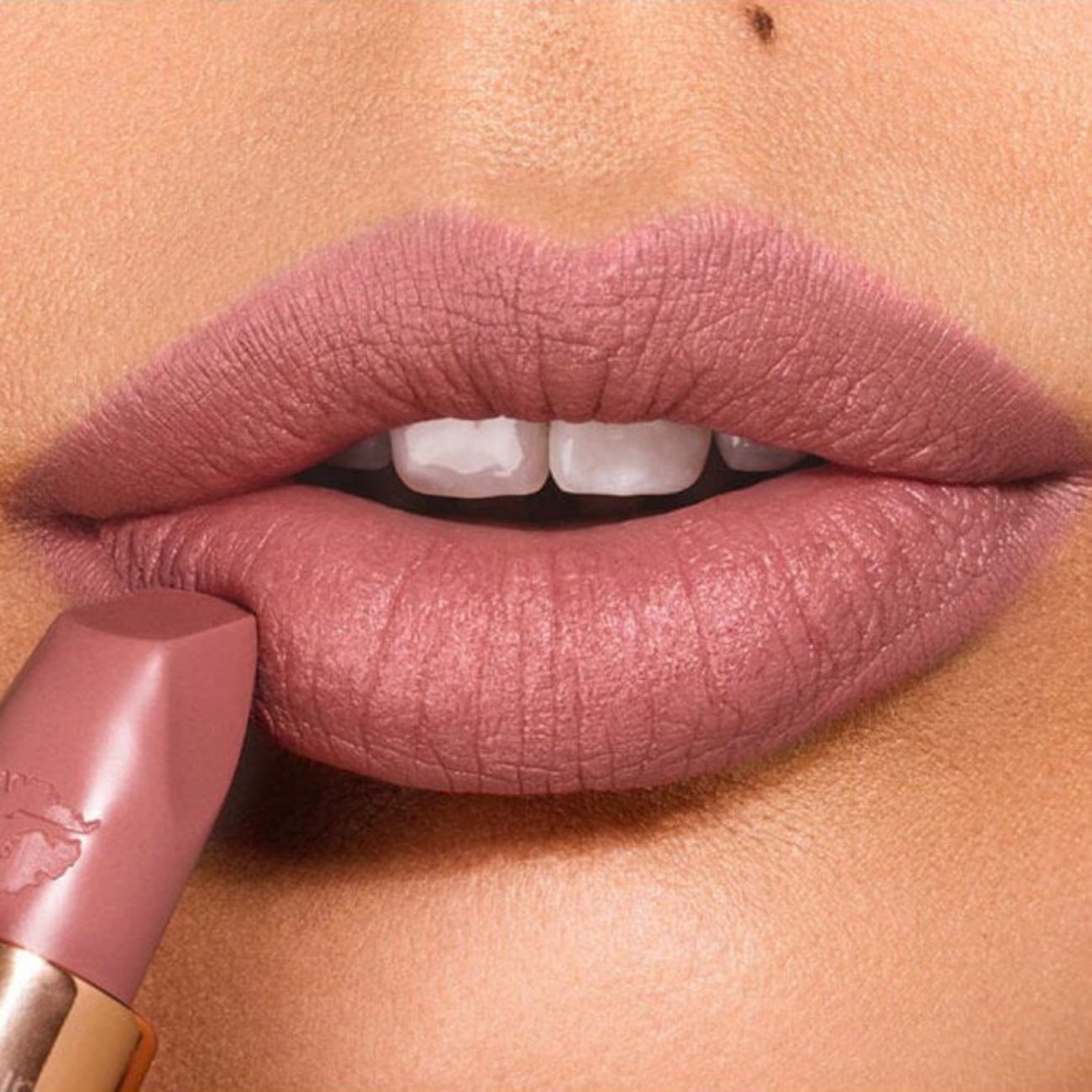 Charlotte Tilbury - MATTE REVOLUTION PILLOW TALK